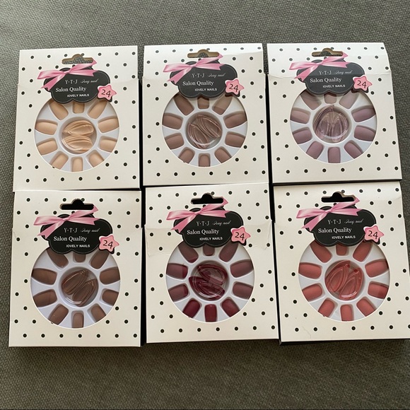 Matte Brown Stiletto Shaped Press-On Nail Set - Picture 4 of 4